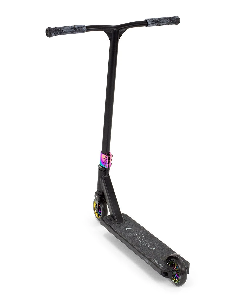 Slamm Classic V9 Stunt Scooter - Black/Neochrome - Image 2